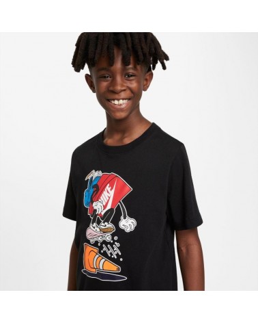 Nike Sportswear Big Kids' (Boys') T  FA22